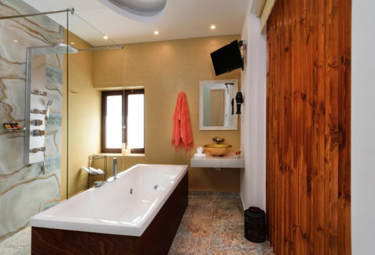 Diamond Luxury Suites 하니아 외부 사진